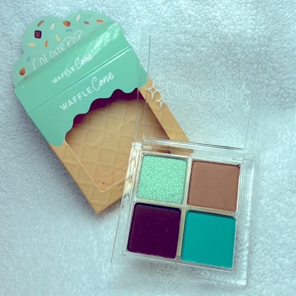 COLOURPOP WAFFLE CONE EYESHADOW QUAD PALETTE Boutique UNTOUCHED NWT ICE CREAM - Picture 2 of 9